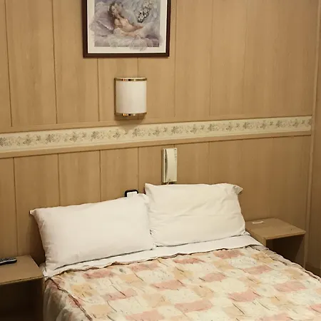 Konukevi Venecia 2*